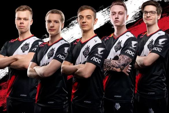 人对未来充 人对未来充